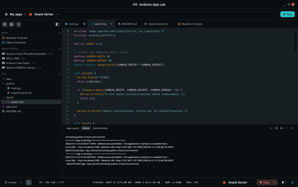 Interfaccia di Arduino App Lab con il pannello Console aperto in basso e i log Python visibili.