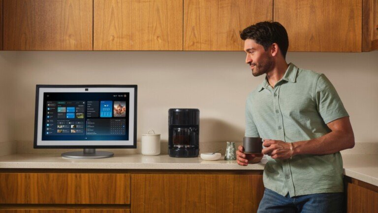 Echo Show 16 con Fire TV: Amazon lo mette in preordine a 499,99 $