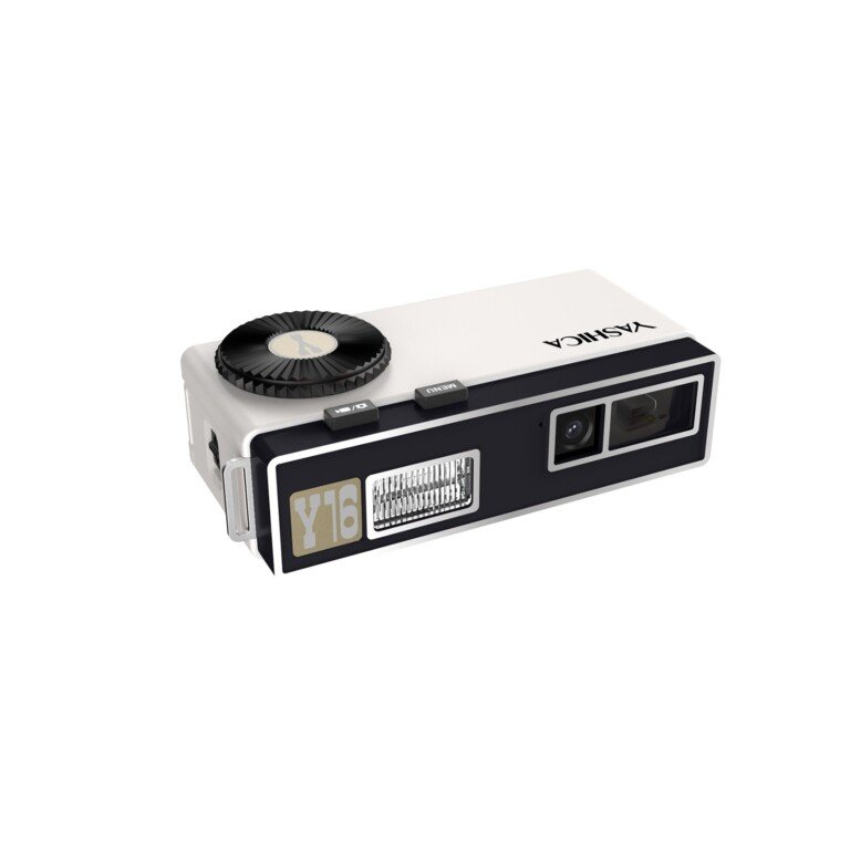 Yashica Y16: compatta retro con mirino ottico e flash, in preordine